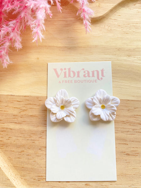 White Flower Stud
