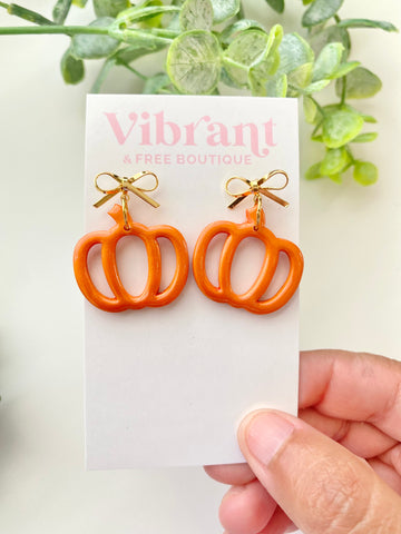 Hello Pumpkin with Bow Stud